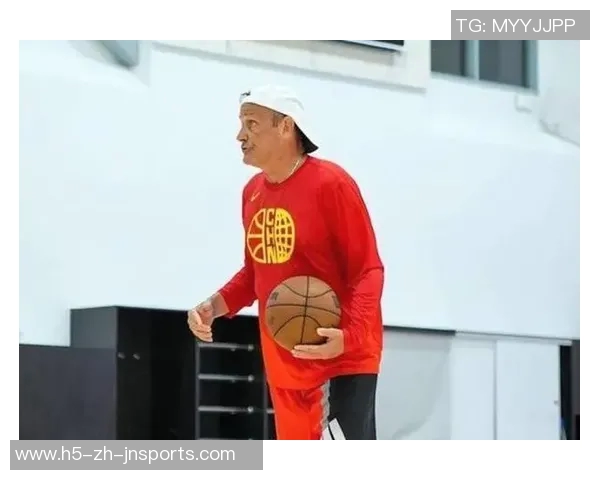 斯普利特称赞杨瀚森出色表现对位亚当斯挑战巨大但他成功应对