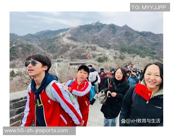 希罗盛赞亚库乔尼斯努力拼搏期待他未来展现更多精彩表现